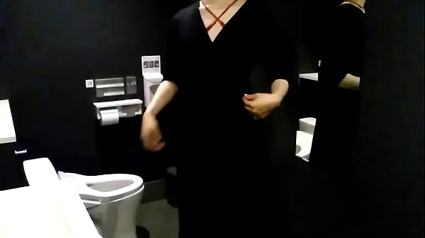 Image Modeling in IKEA toilets