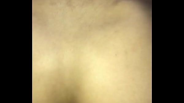Image Poniendo en cuatro al pasivo goloso de mi gym bro y d&aacute_ndole verga toda la noche - bareback- sem camishina