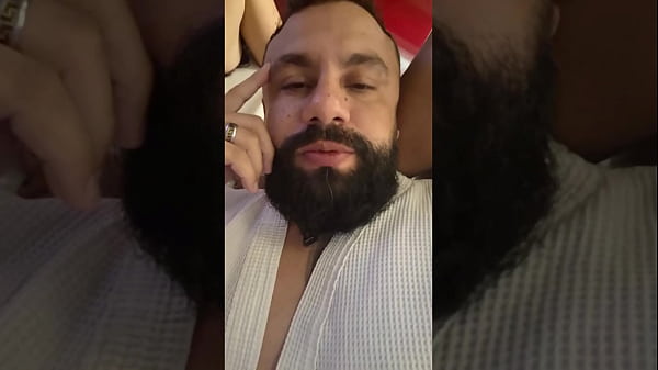 Image Esposa prova buceta no pau! Cavalona leva creampie enquanto putinha assiste