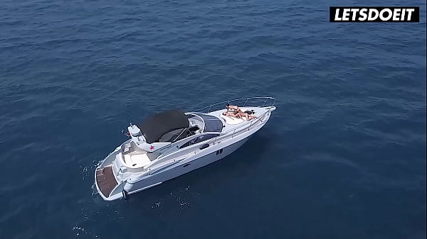 Image Ginebra Bellucci, Marilyn Crystal And Isizzu Amazing Lesbian Threesome On Yacht - LETSDOEIT