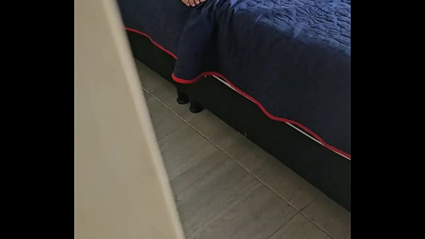 Image Descubro a mi hermanastra masturb&aacute_ndose y le presto una verga de verdad