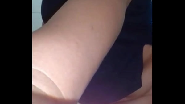 Image Pau Sexi1 milf Latina tocandose y jugando con su juguete