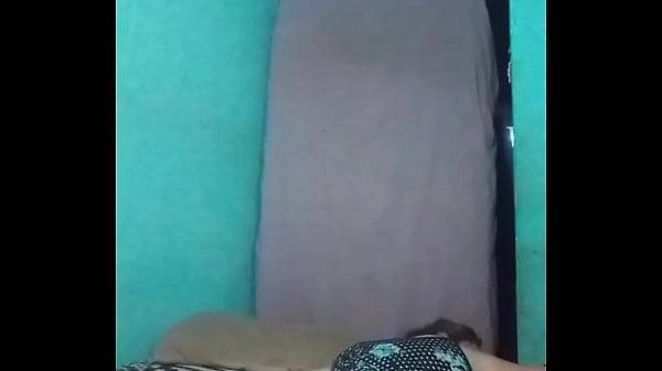 Image Se pone en cuatro y le toco  y tiro la tanga