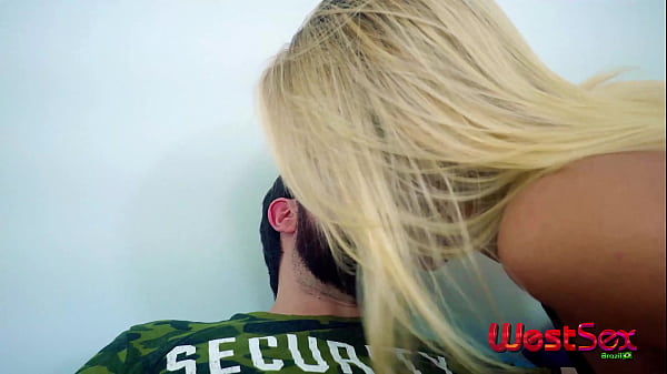 Image The hot blonde came from far away just so I could fuck her pussy and tight ass, then she left for her city