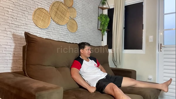 Image Negra safada me d&aacute_ um ch&aacute_ de buceta ap&oacute_s o jogo do Flamengo.