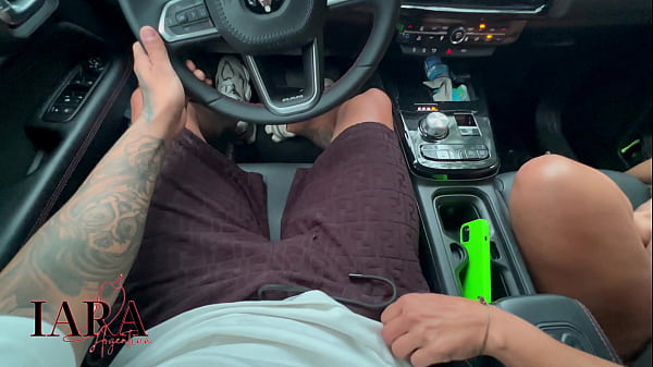 Image BOQUETE NO CARRO DO MEU EX