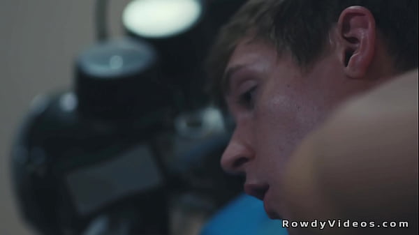 Image Gay stepbros rimming in the garage