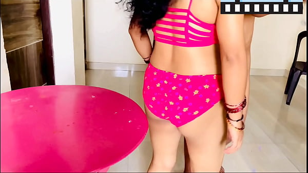Image El mejor sexo anal de mi vida me rompen el culo en una mesa en el patio trasero