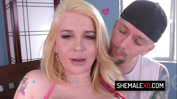 Image Hot TS Gracie Jane takes an anal ride