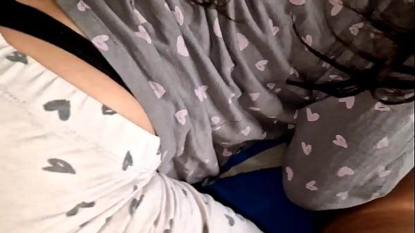 Image Despierto a mi amiga para comerle ese rico co&ntilde_o
