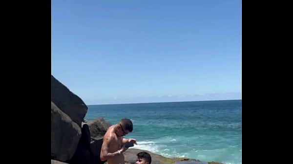 Image FUDENDO NA PRAIA.