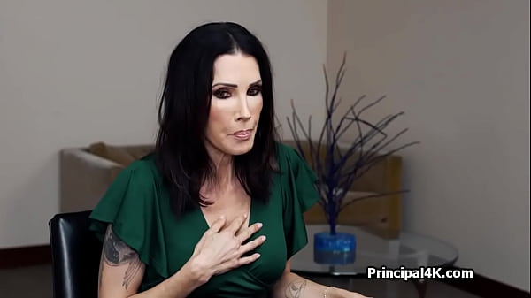 Image Sexy mature gets the head teachers attention