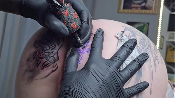 Image INICIANDO O DIA COM UMA MUDAN&Ccedil_A NA MINHA TATUAGEM ANAL 2