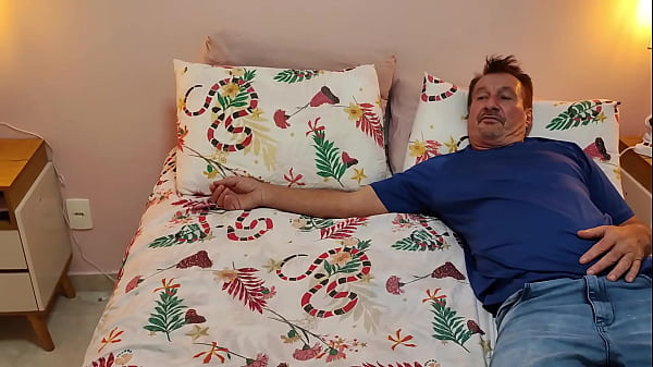 Image padrasto fodendo a enteada antes da festa junina