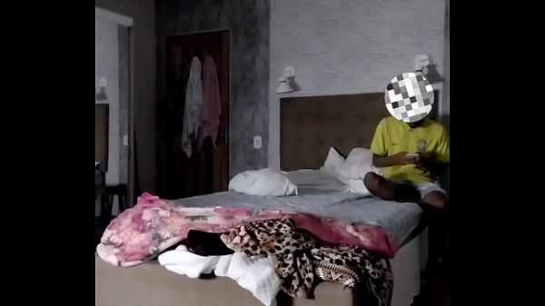 Image Filho h&eacute_tero da vizinha deixou de meter na namoradinha pra vim me comer!