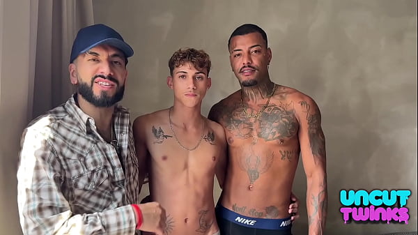 Image Novinho dotado fode negao hetero