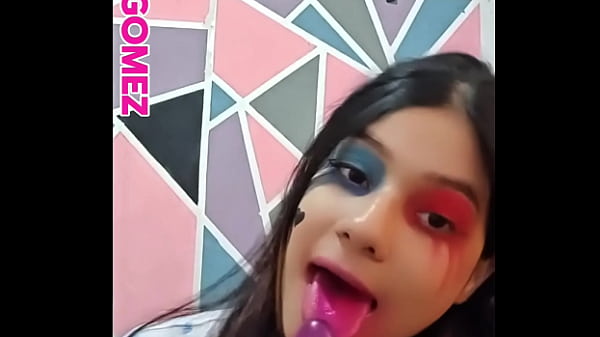 Image Actriz porno Yulieth G&oacute_mez se masturba con un fans