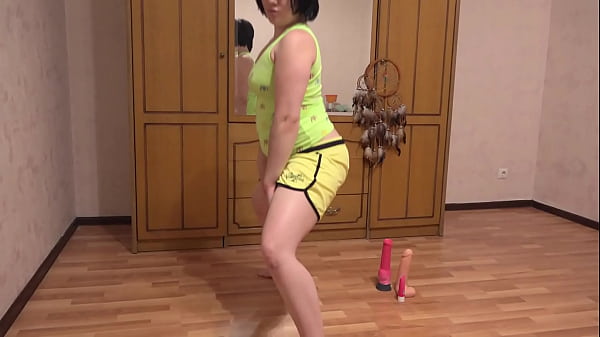 Image Anal penetration with gymnastics. Brunette with a beautiful butt and a gaping anus. Homemade masturbation.