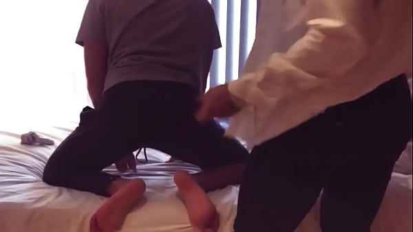 Image Mi jefe hetero enga&ntilde_a a su esposa conmigo
