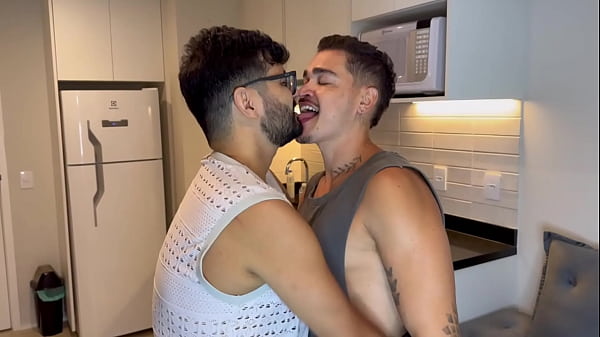 Image MARCOS GOIANO - ENRABADO PELO CARINHA DA PICA GROSSA - SEXO GAY PESADO COM DOTAD&Atilde_O FODENDO RABO QUENTE - PASSIVO LEVANDO PICA DO CARA DA ACADEMIA