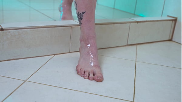 Image [Fully Wet &mdash_ Two-Hour Version] HARD GANGBANG! 7on1 Beautiful teen Virgin Butterfly gets ANAL FISTING DVP DAP TAP and gets multiple streams of urine into the mouth EKS677