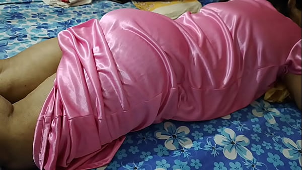 Image Bhabi in Pink Dress Enjoyed with her Big Ass