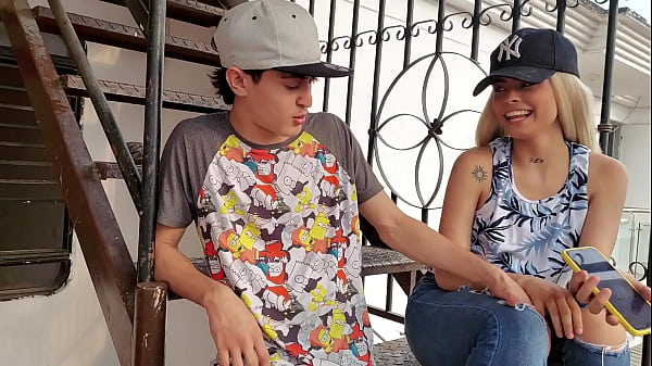 Image POSICION DEL MURCIELAGO CON LA CACHONDA DE MI VECINA QUE LLEGA NUEVA AL BARRIO SEXO DURO