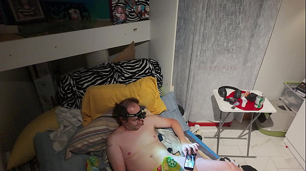 Image Masturbation pour la premi&egrave_re fois avec mon drone en mode stationnaire.