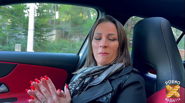Image Kyara, une milf de 44 ans qui a soif de sexe hard !