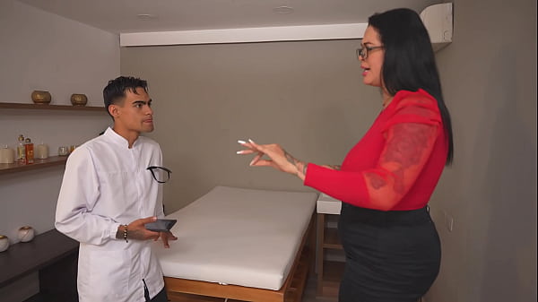Image Curvy Colombian Milf Gets Fucked by Big Cock Amateur Masseuse During Private Session Until Their Boss Walks In &ndash_ Danyel Mast