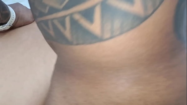 Image Meu treinador n&atilde_o resistiu ver minha bunda empinada me fodeu gostoso.