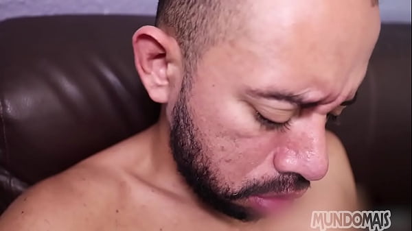 Image Pedreiros safados se mamando e fodendo!