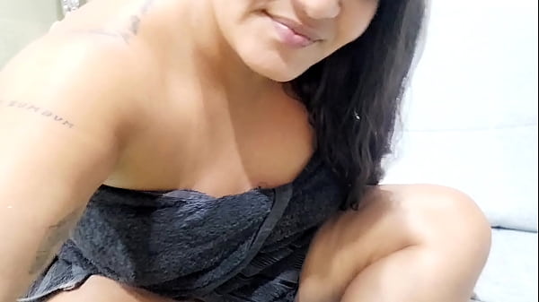 Image Olha o que ela fez com a escova !!! Minha mulher safada esta me chifrando pela internet o que fazer ?