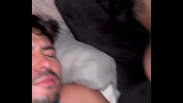 Image Su novio lo corri&oacute_ de su casa... y nosotros le dimos hospedaje y verga a pelo hasta pre&ntilde_arlo.