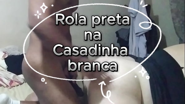 Image Ton sabe que elas adoram... ent&atilde_o, d&aacute_-lhe rola preta pra casadinha branca