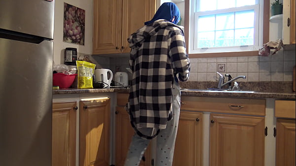 Image Turkish Muslim Maid Lets Horny Boss Fuck Her Asshole In The Kitchen