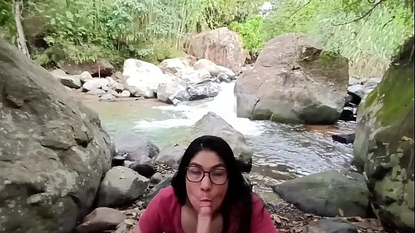 Image un d&iacute_a en la monta&ntilde_a con mi mejor amigo muy caliente .. ME FOLLA Y ME PONA CHUPARLE LA POLLA al muy loco.. Alexachris20