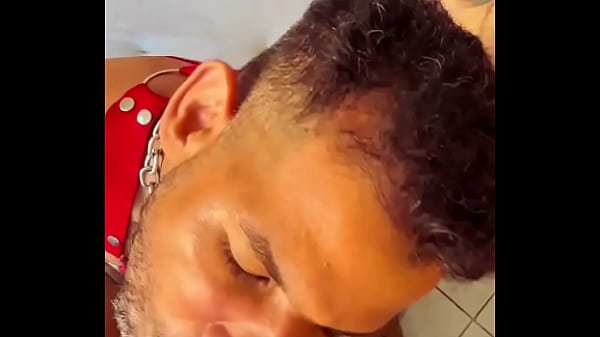 Image T&Eacute_CNICO DA NET MASCARADO PASSIVO DOTADO SENTOU GOSTOSO NA MINHA PICA