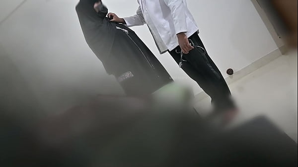 Image Hijab muslim lady got fucked doggy style by doctor