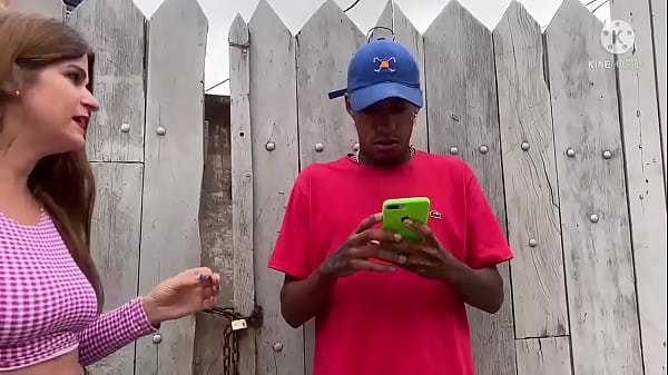 Image Samantha Munhoz se perdeu na favela e tomou surra de piroca - Parte 1 - Gratis #