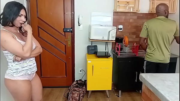 Image FODI COM UM PINTOR QUE ERA DOTADO O NEG&Atilde_O ARROMBOU MINHA BUCETA E ARREGA&Ccedil_OU MEU CUZINHO E GOZOU DENTRO
