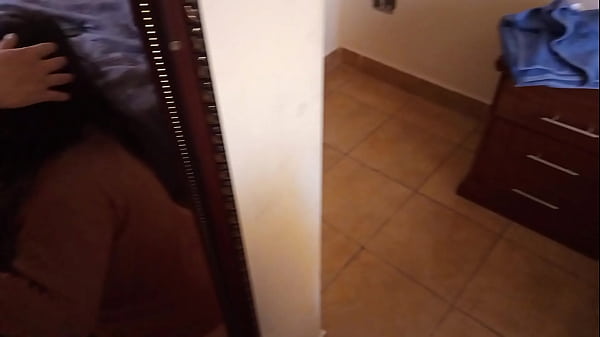 Image Mi amiga del campo quiere su dosis de leche, no aguanta y se la doy