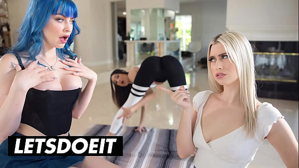 Image Jill Kassidy, Eliza Ibarra & Jewelz Blu Are So Horny For Each Other - A GIRL KNOWS