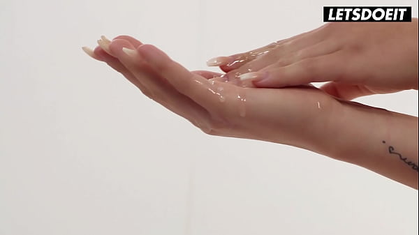 Image Czech Goddess Zuzu Sweet Turns An Oil Massage In A Sensual Fucking Session - WHITEBOXXX