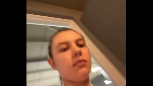 Image Extreme masturbate in the locker room