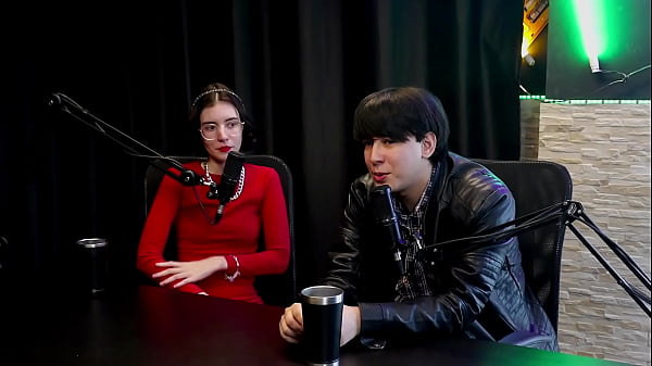 Image Era um CLT ferrado, recebeu convite pra entrar no porn&ocirc_, a m&atilde_e deu um conselho, transou com uma menina que gemia alto e quase foi preso - Yastrixx & Dixon (WATCH ON: SHEER/RED)