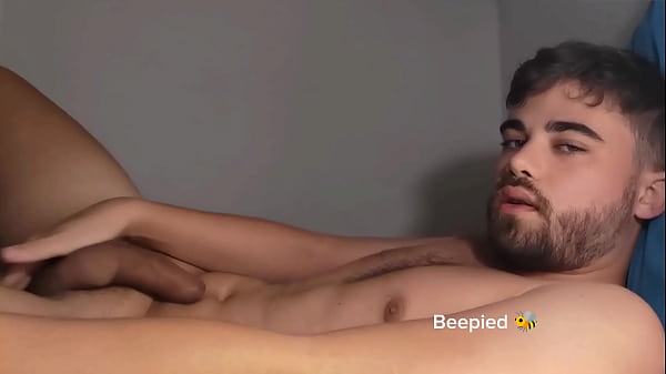 Image French amateur shows off his butt before jerkinf off his uncut cock - Beepied