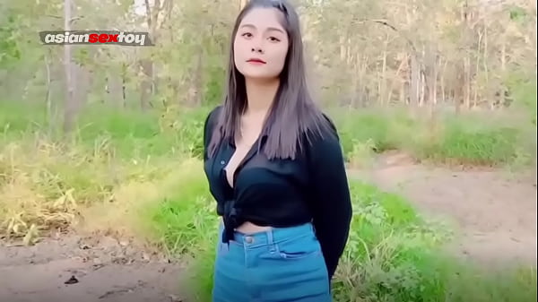 Image Big load of cum flows out of Asian teen pussy onto the ground