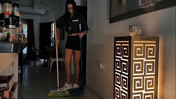 Image Madrastras Furiosa Castiga a su hijastro Atrevido con Sexo Rudo y Dominaci&oacute_n Total