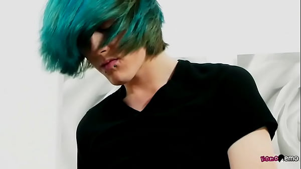 Image HomoEmo: Alexander Daniels Rubs And Plays His Dick Until He Explodes